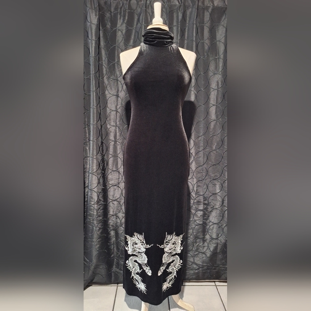 Elegant Black Velvet Dress Form